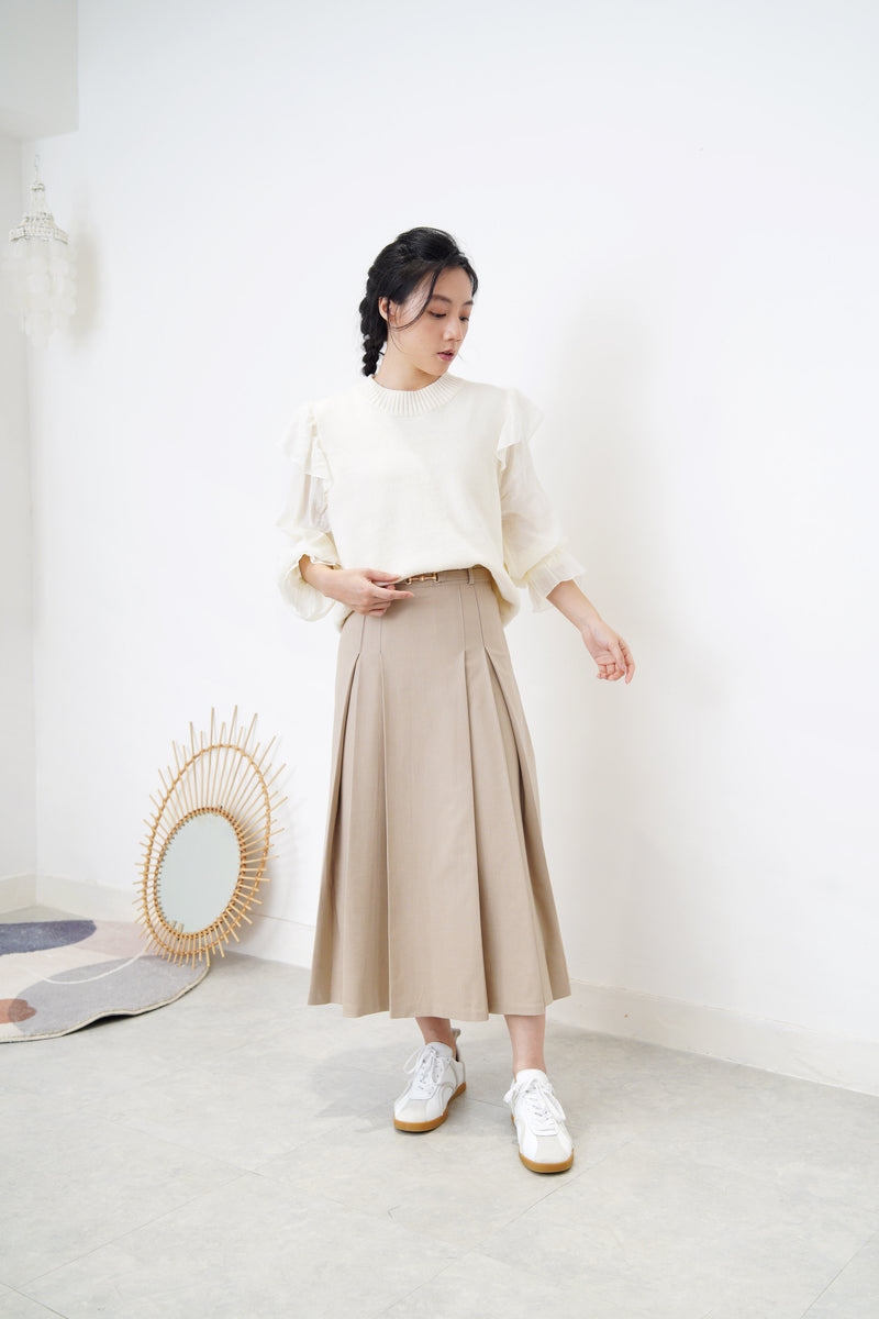 Ivory sweater in chiffon sleeves