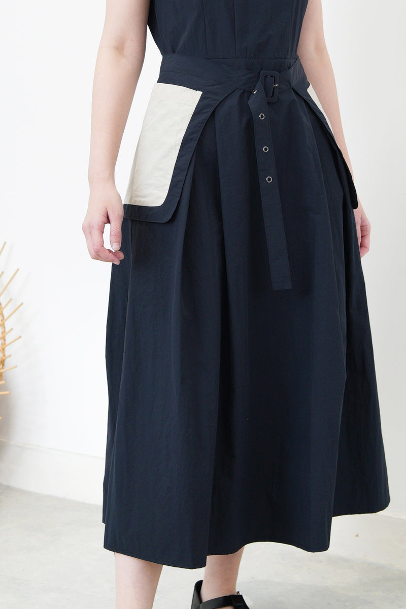 Pleats dress w/ belt pocket