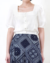 White square neck blouse in elastic hem waist