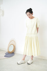 Pastel yellow pleats dress w/ pockets