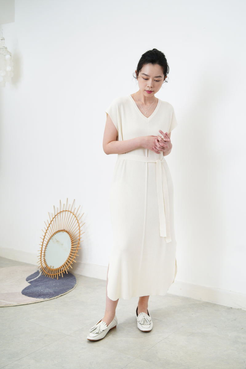 White stripes texture v neck one piece