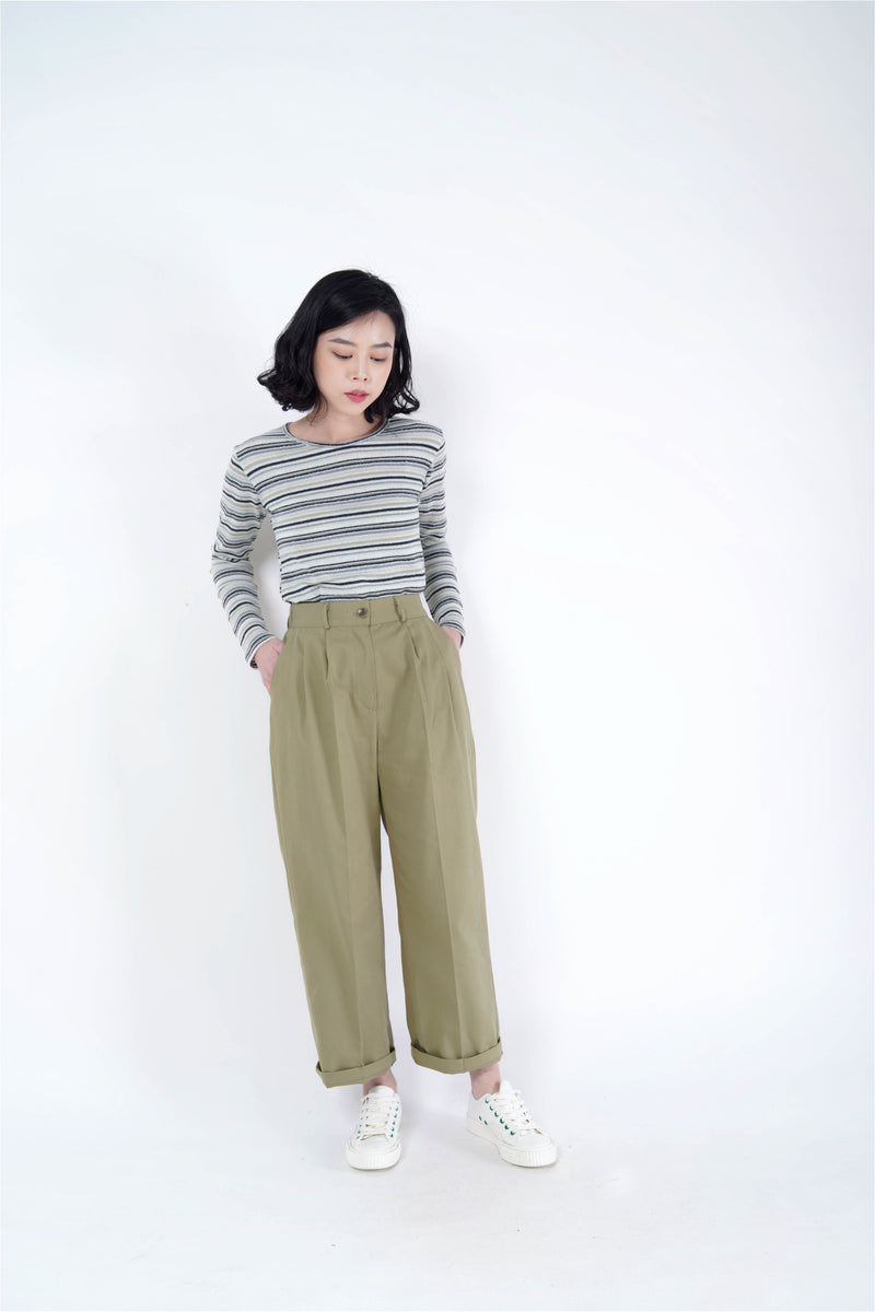 Khaki pleats trousers in elastic waist