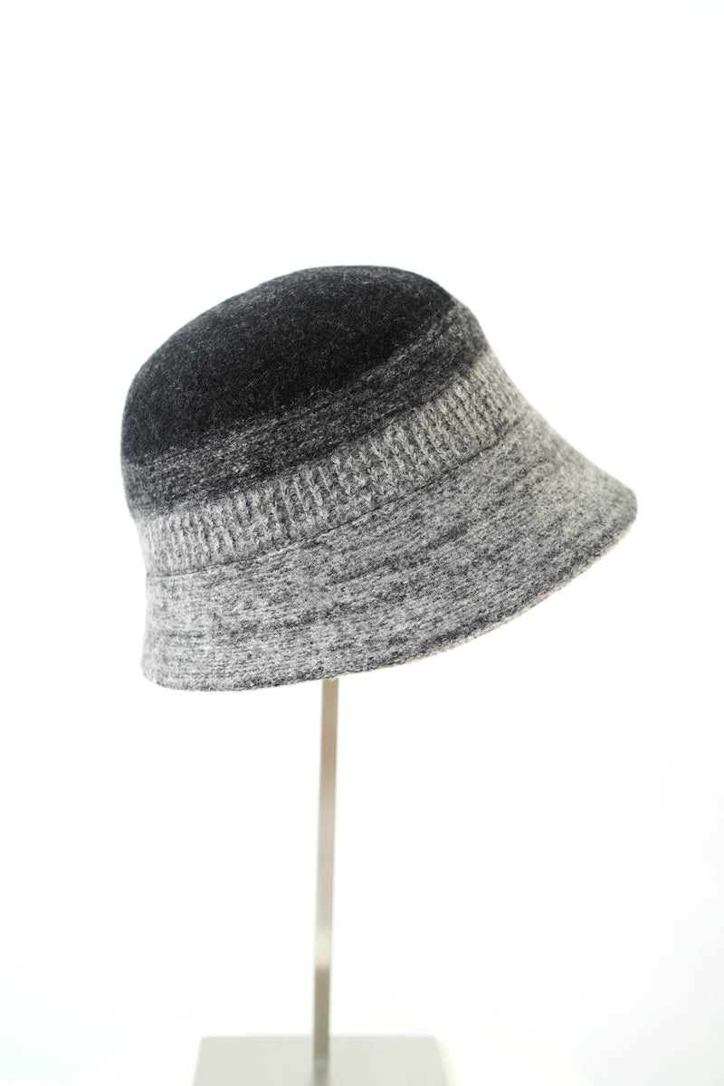Black gradient bucket hat