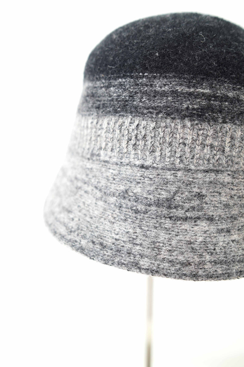 Black gradient bucket hat