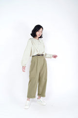 Khaki pleats trousers in elastic waist