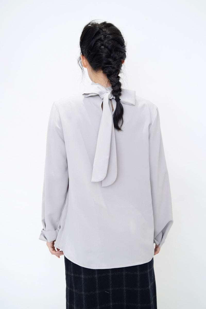 Grey shirt blouse w/ stand collar ribbon