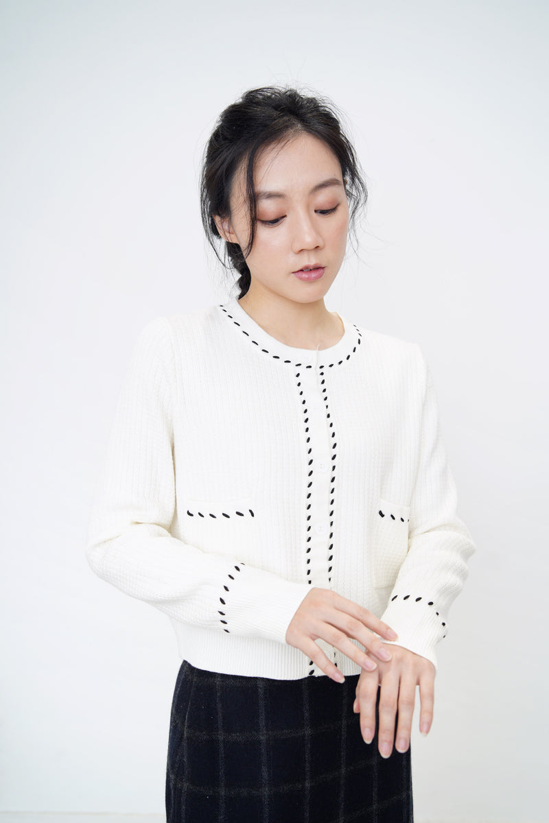 White cardigan in stitch details