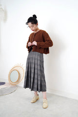 Brown cardigan in crop cut