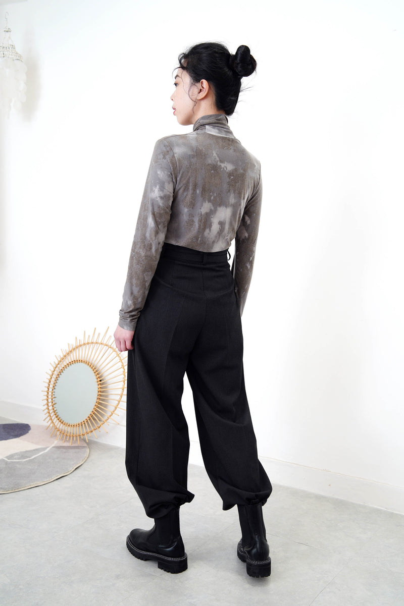 Charcoal grey trousers in double waist straps