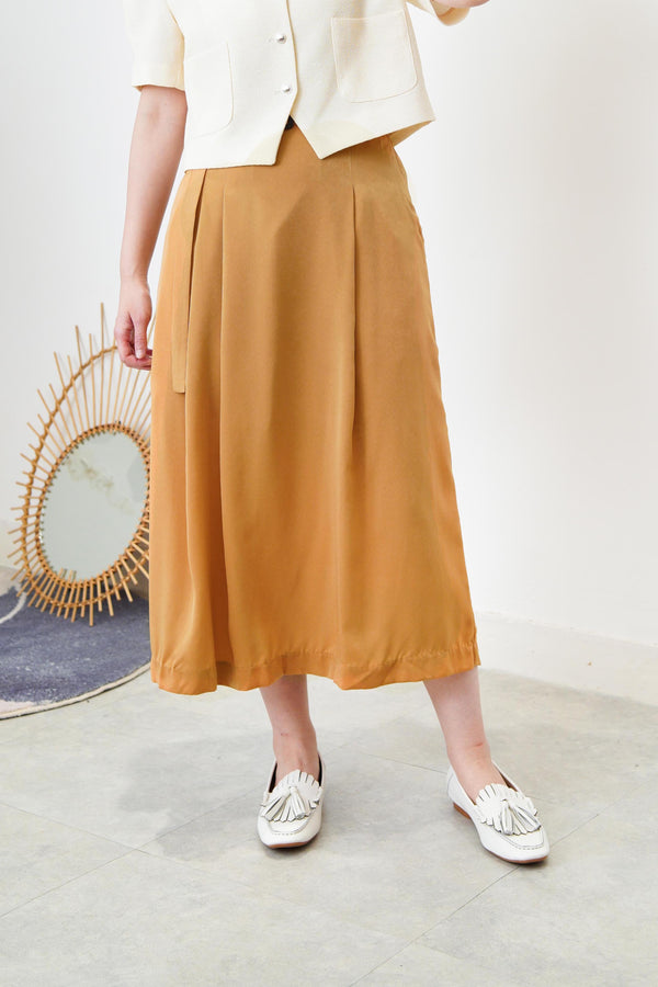 Orange elastic waist skirt w/ belt