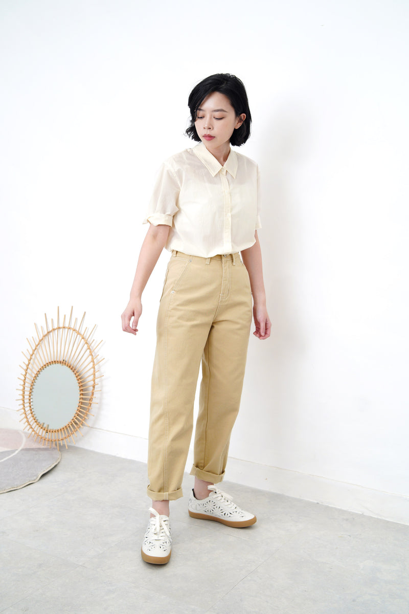Light yellow short sleeves shirt