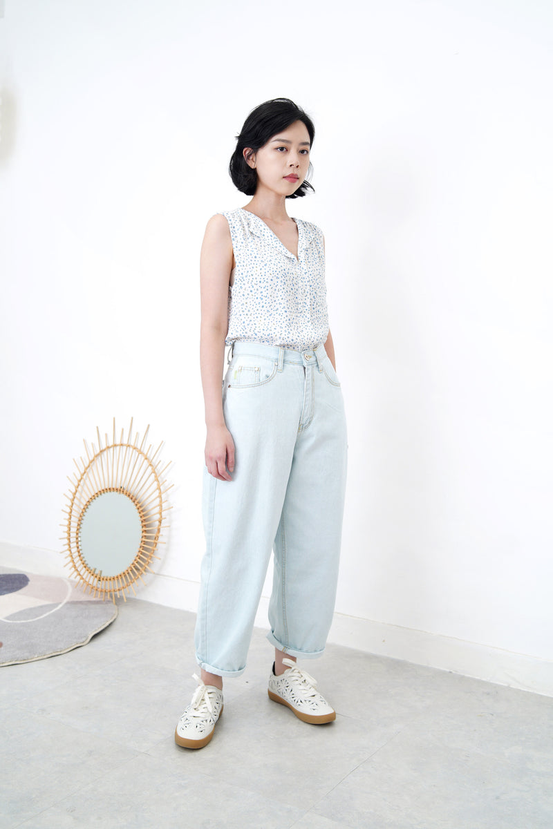 Light blue floral v neck vest