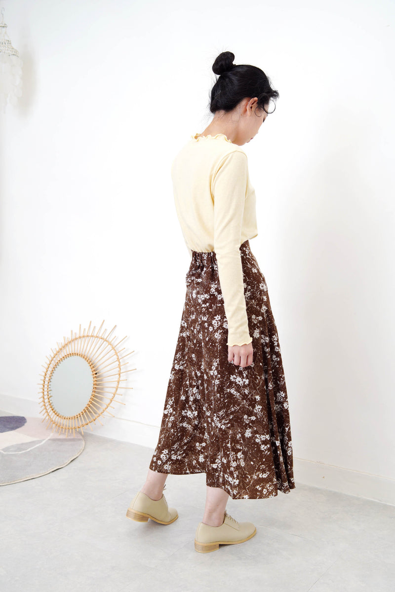 Brown flare cut skirt in floral print