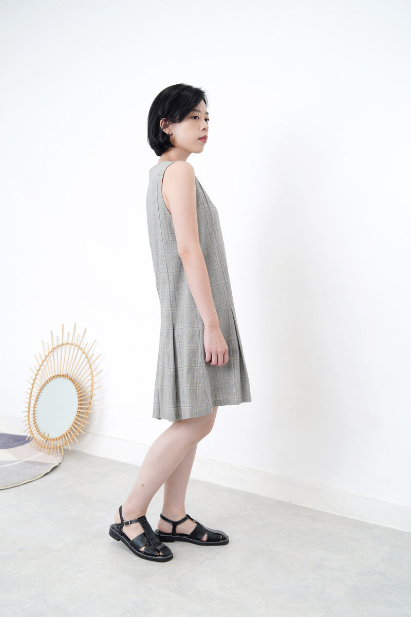 Grey checked pleats dress