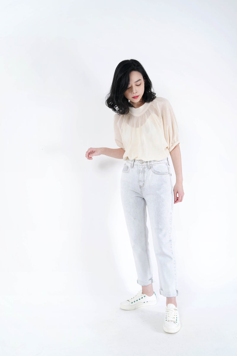 Off white wash out jeans in pencil cut