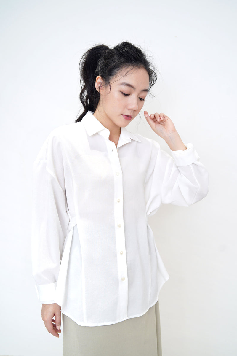 White premium shirt w/ waist strap