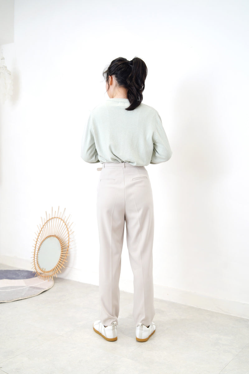 Mint v neck premium sweater