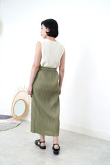 Ivory minmal knit vest