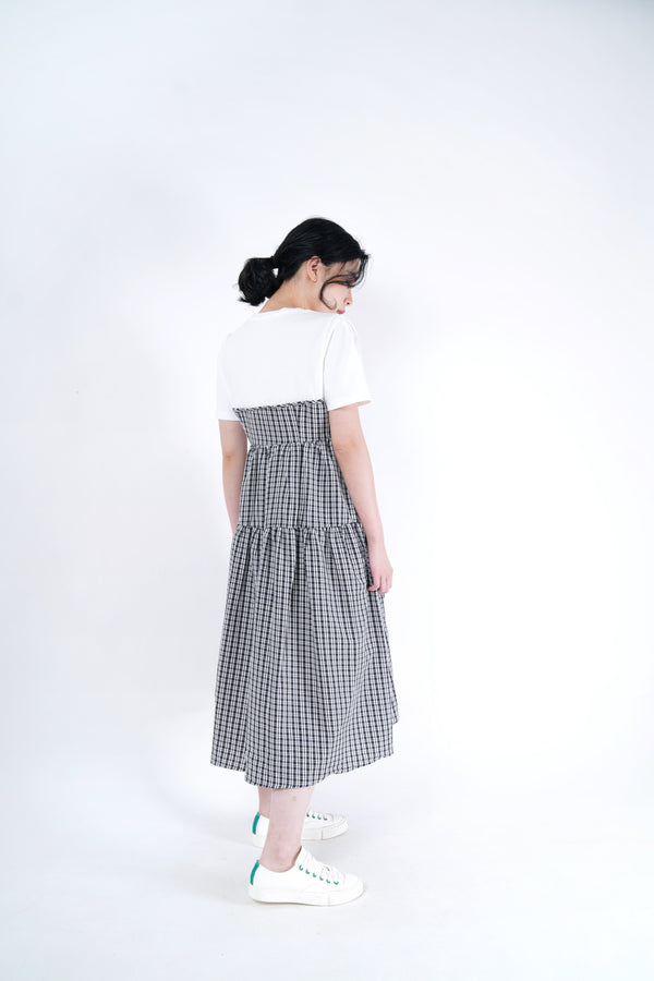 B/w checked dress w/ string details