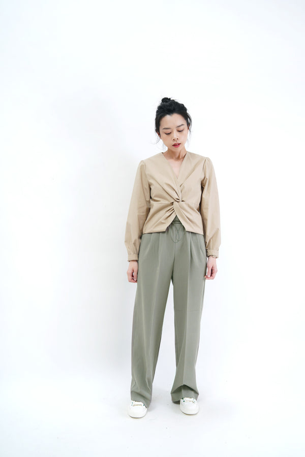 Beige shirt blouse w/ front knot