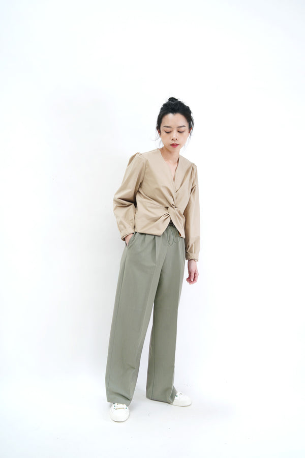 Beige shirt blouse w/ front knot