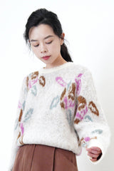 Knit fluffy sweater in floral print