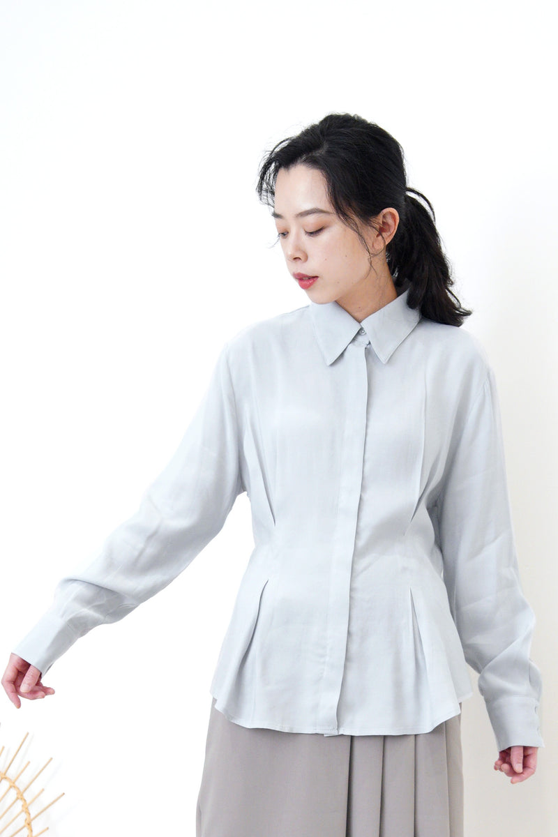 Grey blue soft shirt in elastic waist details