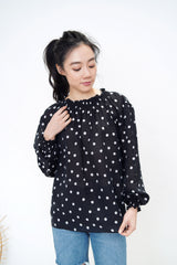 Black dotted blouse in balloon sleeves