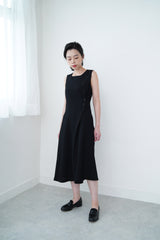 Black elegant dress w/ waist details