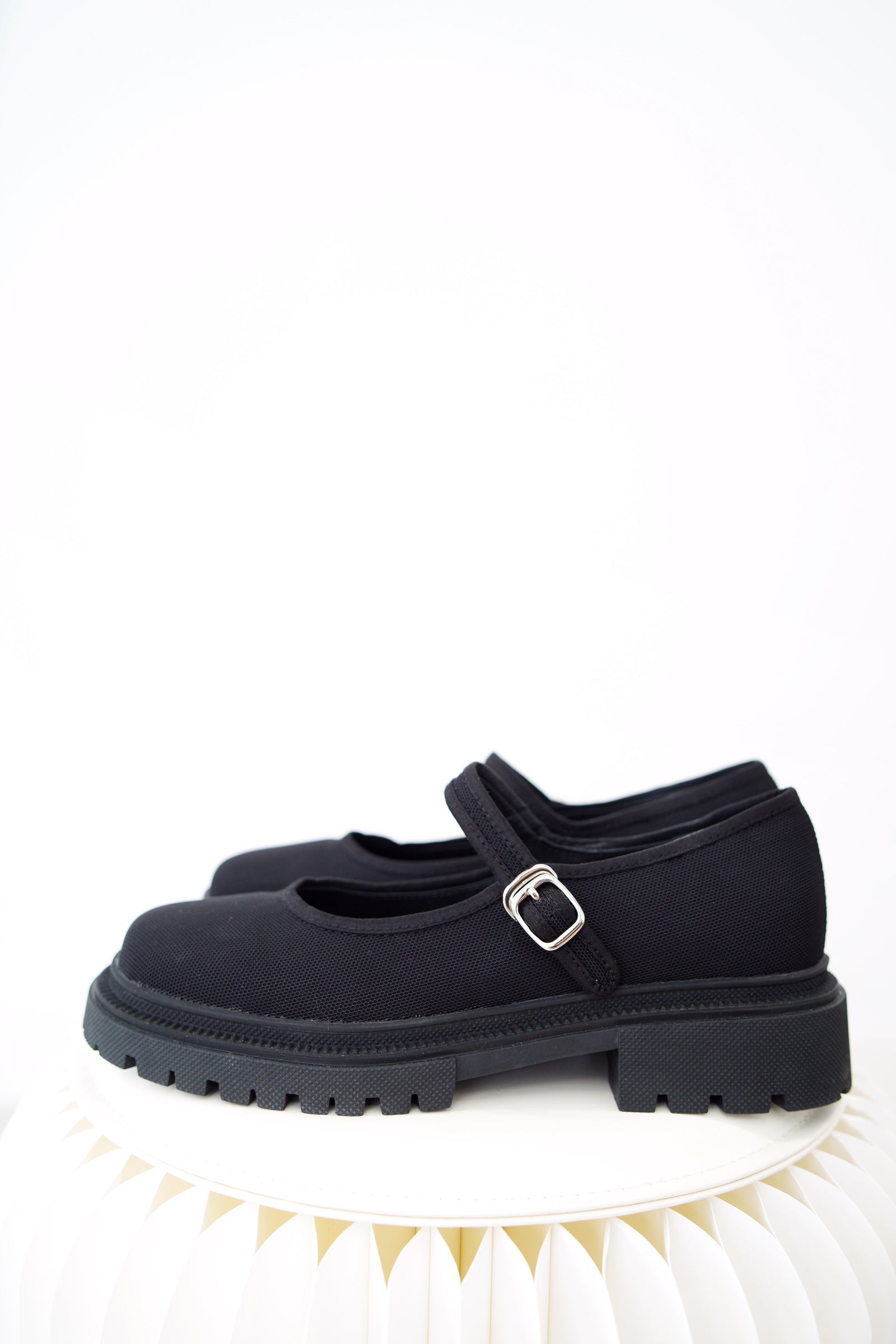 【送料関税込】★韓国★大人気★Mary Jane Shoes★ (22-446) Mary Jane – regardsstore