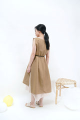 Milk tea linen one piece in split hem