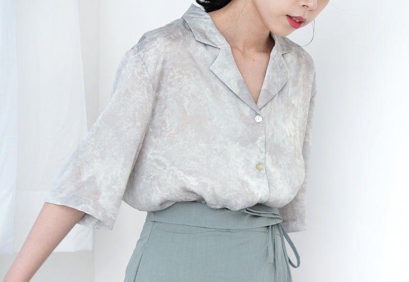 Grey premium smooth shirt in marble print