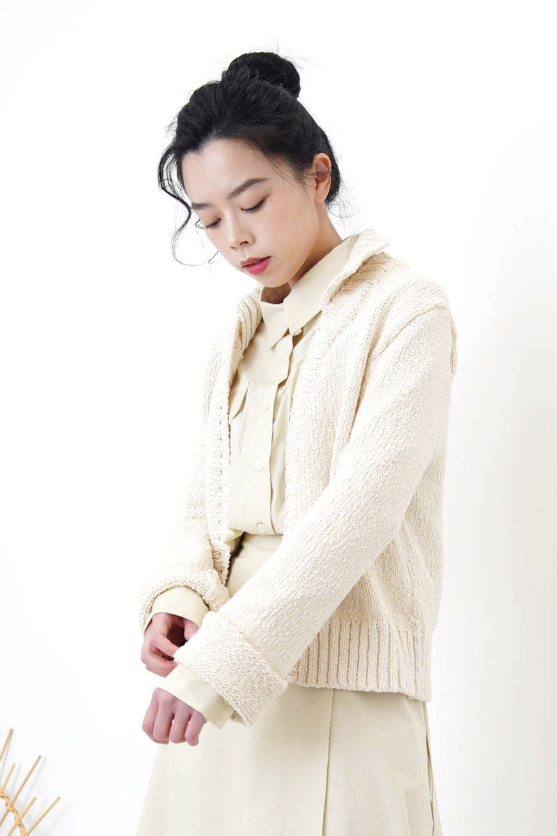 Ivory cardigan w/ polo collar