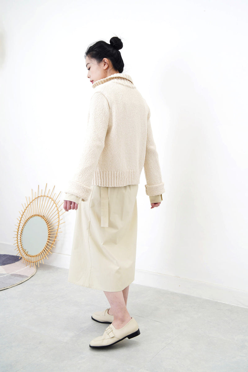 Light beige pockets one piece w/ wrap layering