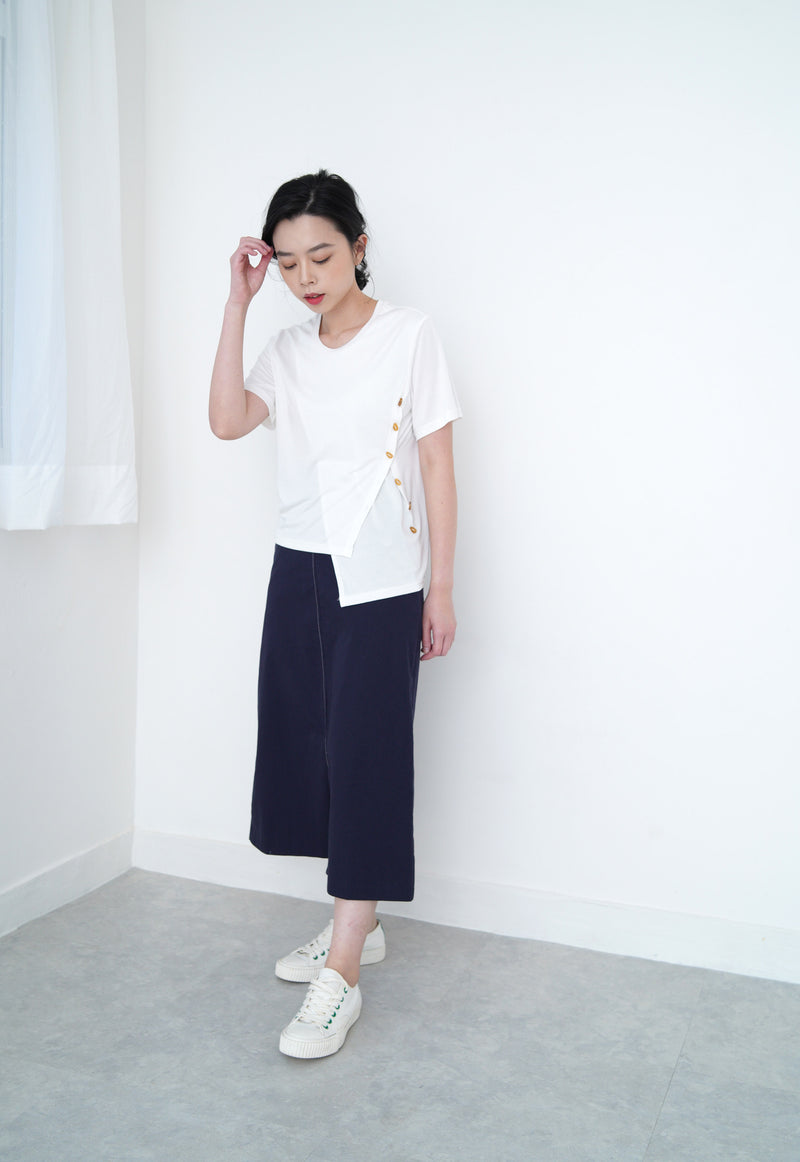 White tee top w/ asy. button details