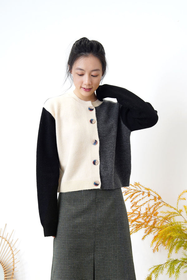 Grey tone patchwork cardigan in detail buttons