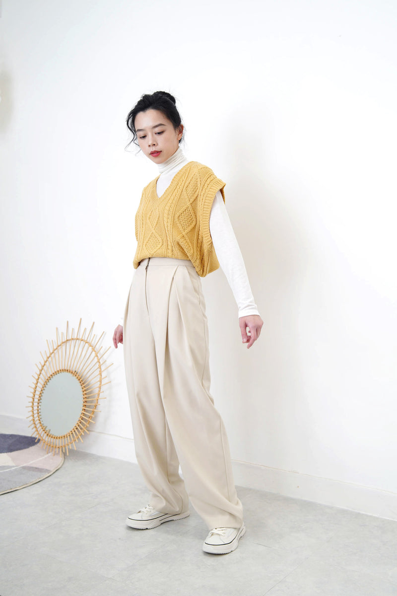 Ivory double pleats trousers