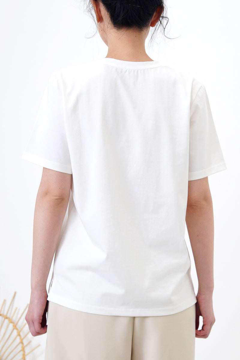 White Tee in stepped hem