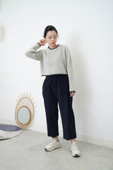 Grey green crop sweater w/ contrast fringe