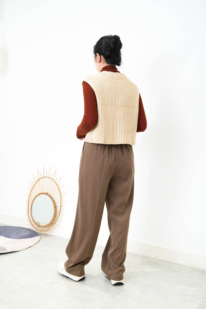 Ivory v neck pattern vest