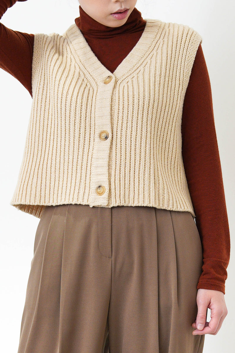 Ivory v neck pattern vest