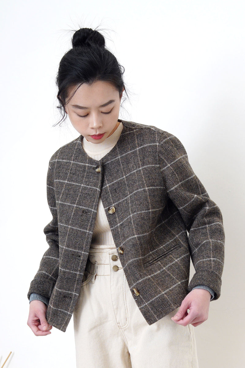 Wool checked blazer in brown