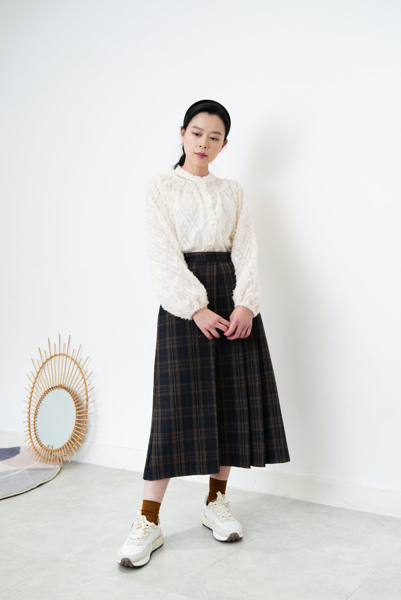 Wool checked skirt in pleats