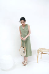 Nude flat leather sandals
