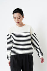 B/W knit sweater w/ detail back