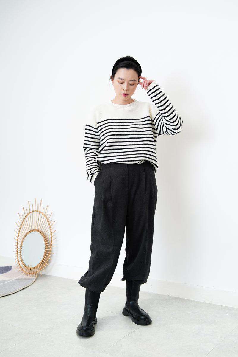 Black pull up boots