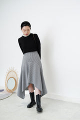 Black knit top w/ contrast pleats fringe