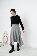 Black knit top w/ contrast pleats fringe