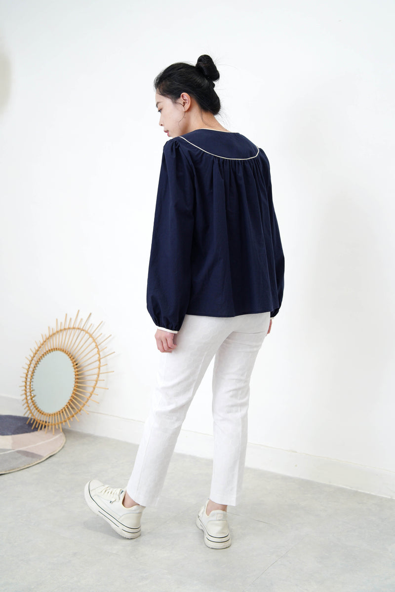 Navy dolly blouse in contrast outline