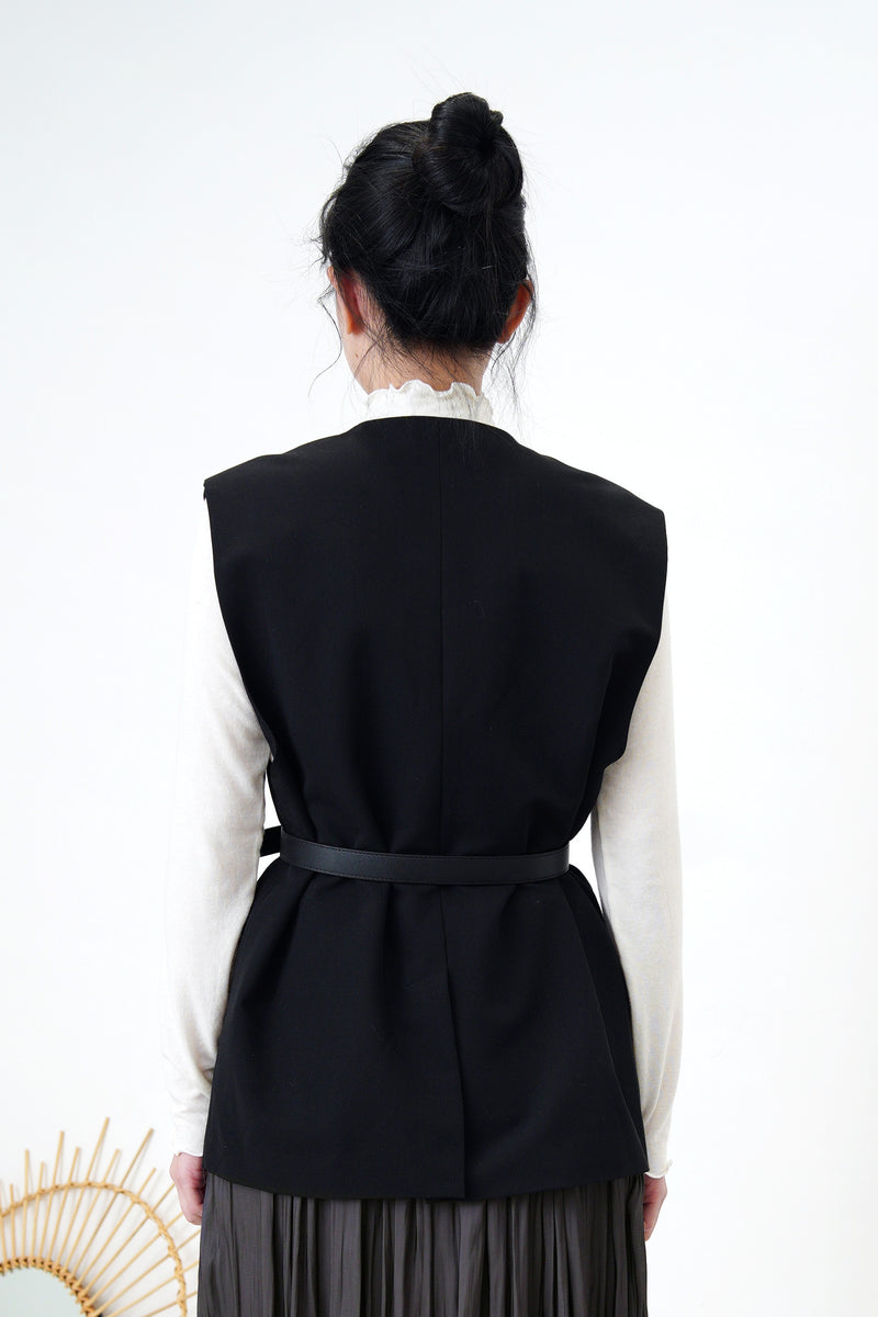 Black double pinhole belt